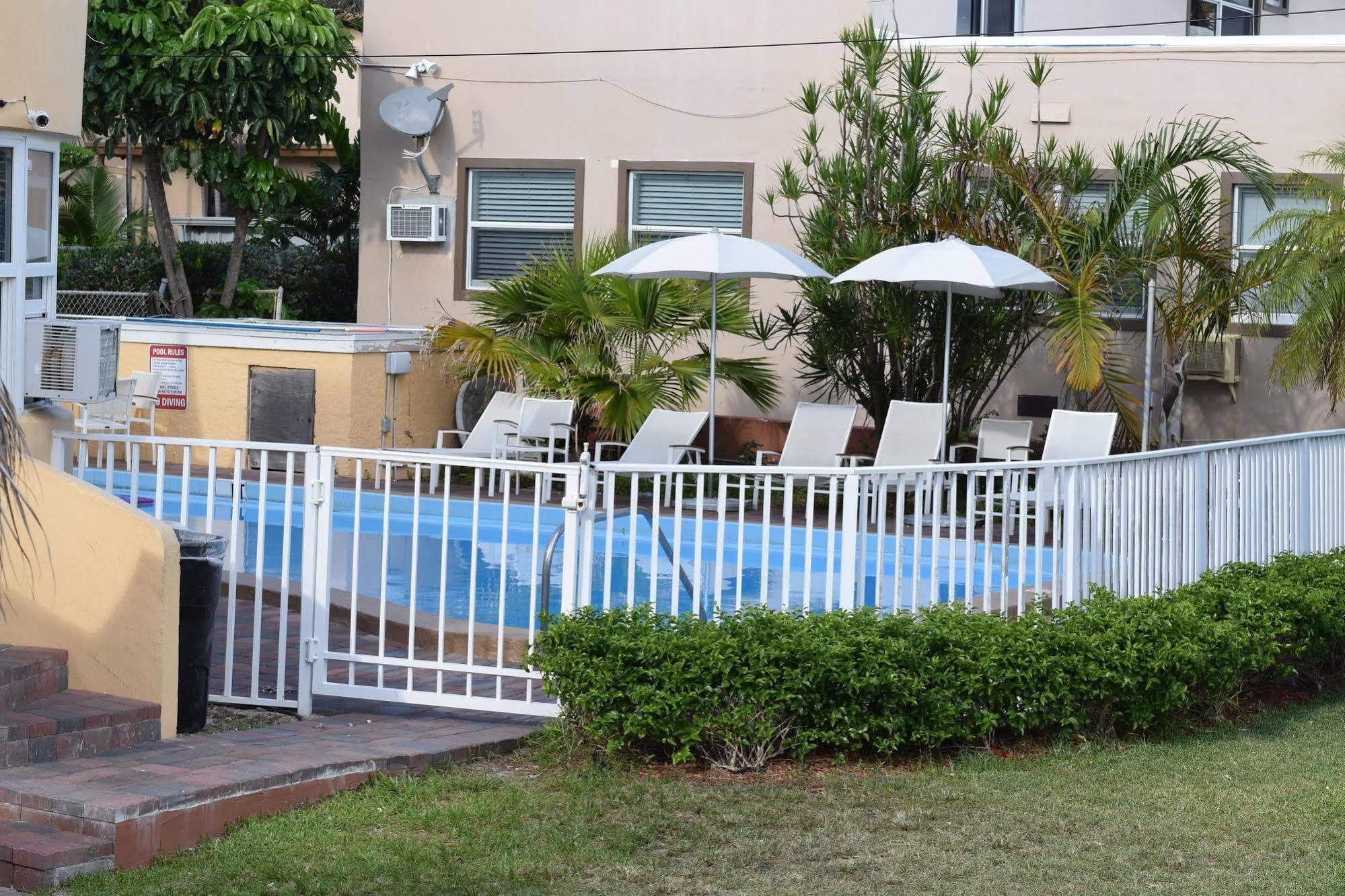Hollywood Beach Seaside Exterior photo