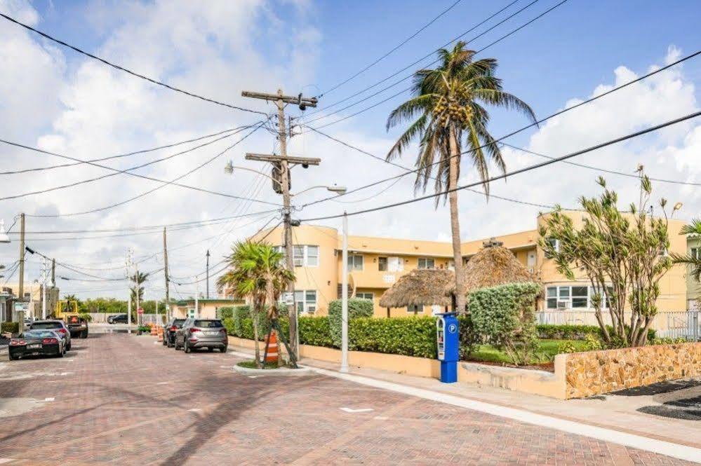 Hollywood Beach Seaside Exterior photo
